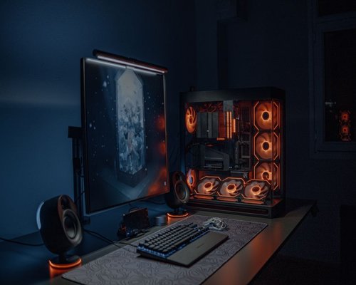 High-performance PC gaming keyboard and lighting setup